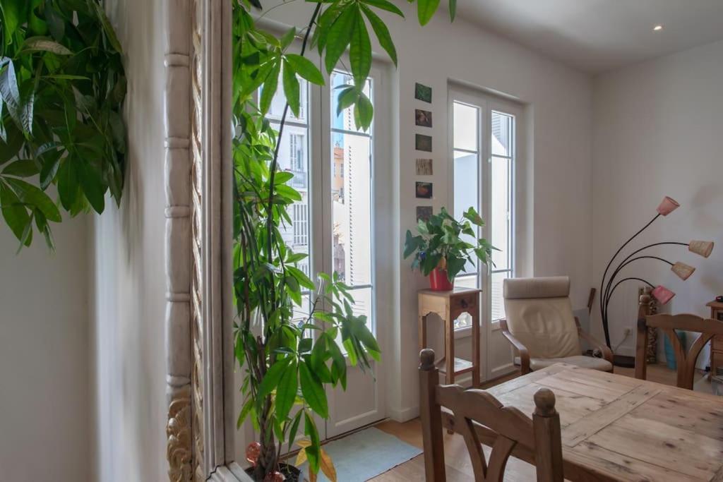 #22 Emma 2bdr Balcony Center Town 2mins Tramway Appartement *
