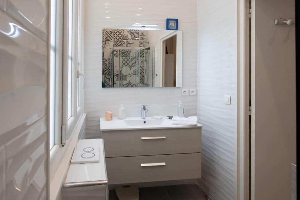 #22 Emma 2bdr Balcony Center Town 2mins Tramway Apartamento *