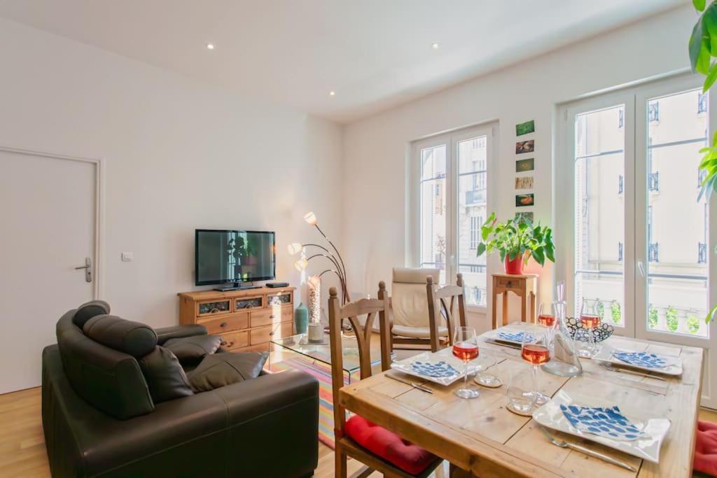 #22 Emma 2bdr Balcony Center Town 2mins Tramway Apartamento