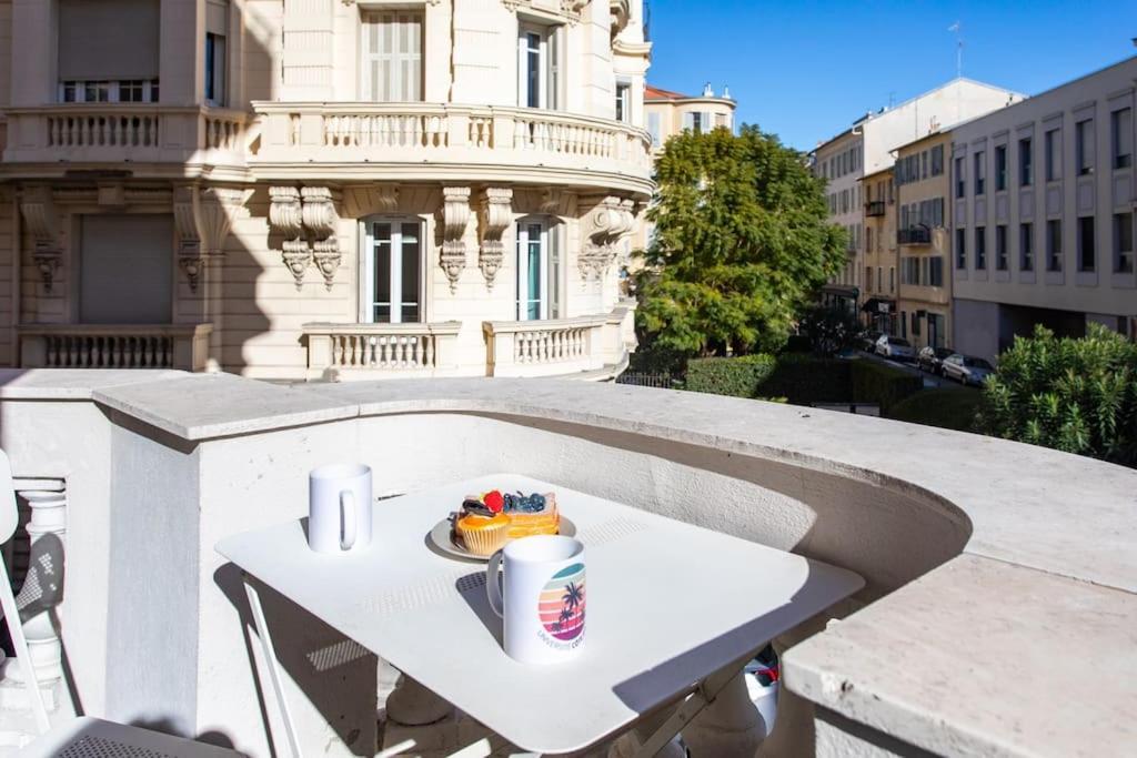 Apartamento #22 Emma 2bdr Balcony Center Town 2mins Tramway